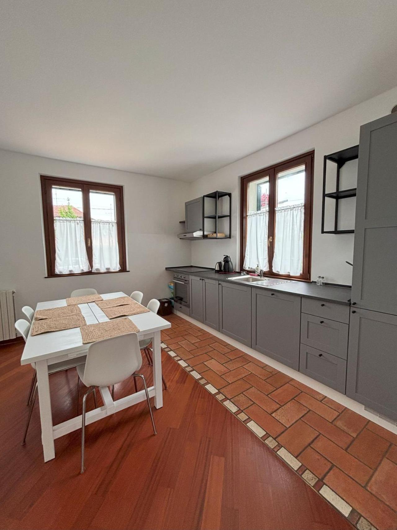 Casa Vacanze Magnolia Borgo Ticino Exterior foto