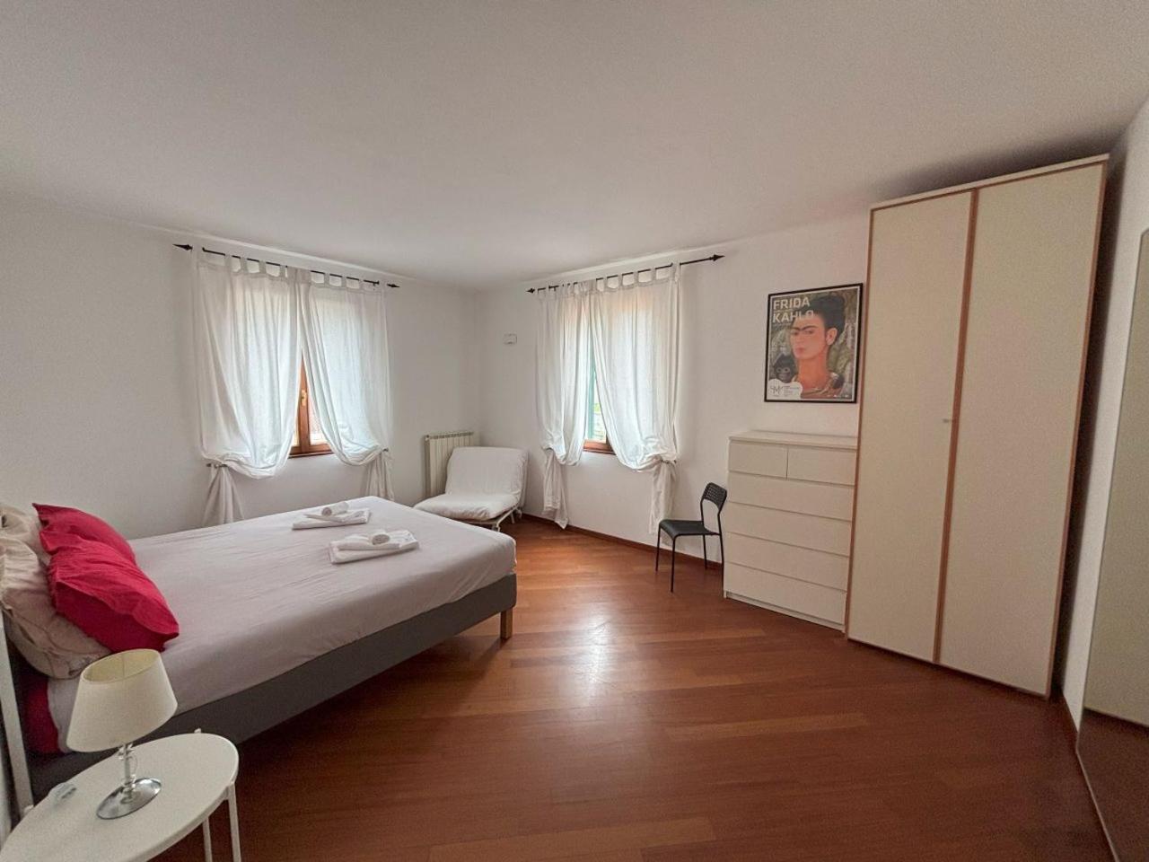 Casa Vacanze Magnolia Borgo Ticino Exterior foto