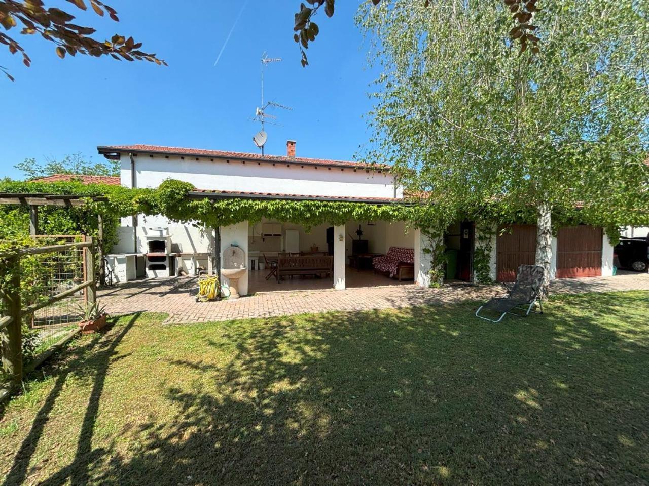 Casa Vacanze Magnolia Borgo Ticino Exterior foto