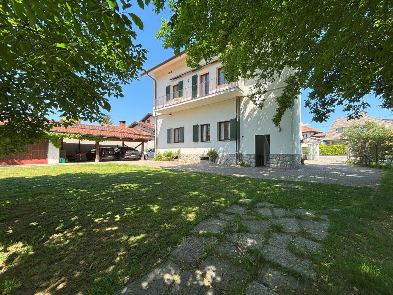 Casa Vacanze Magnolia Borgo Ticino Exterior foto